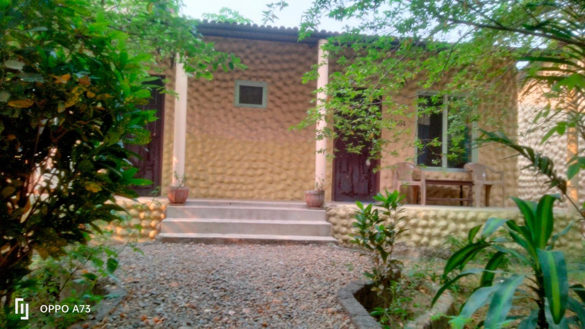 Hotel Tiger Tops Sauraha Camera foto
